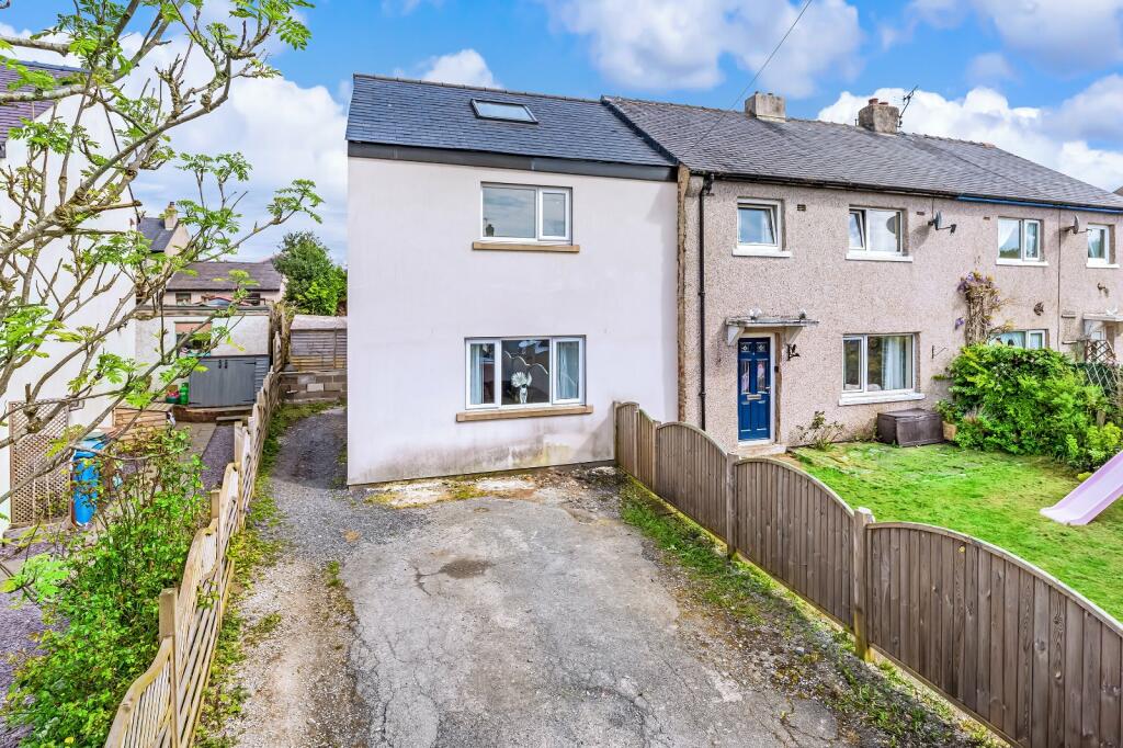 4 bedroom semidetached house for sale in Park Place, Hellifield