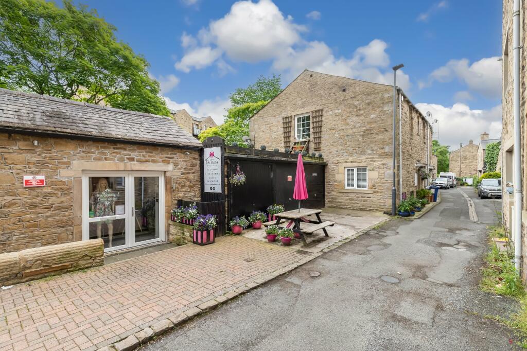 Additional property image - Back O the Beck, Skipton, North Yorkshire, BD23
