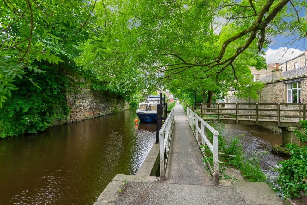 Additional property image - Back O the Beck, Skipton, North Yorkshire, BD23