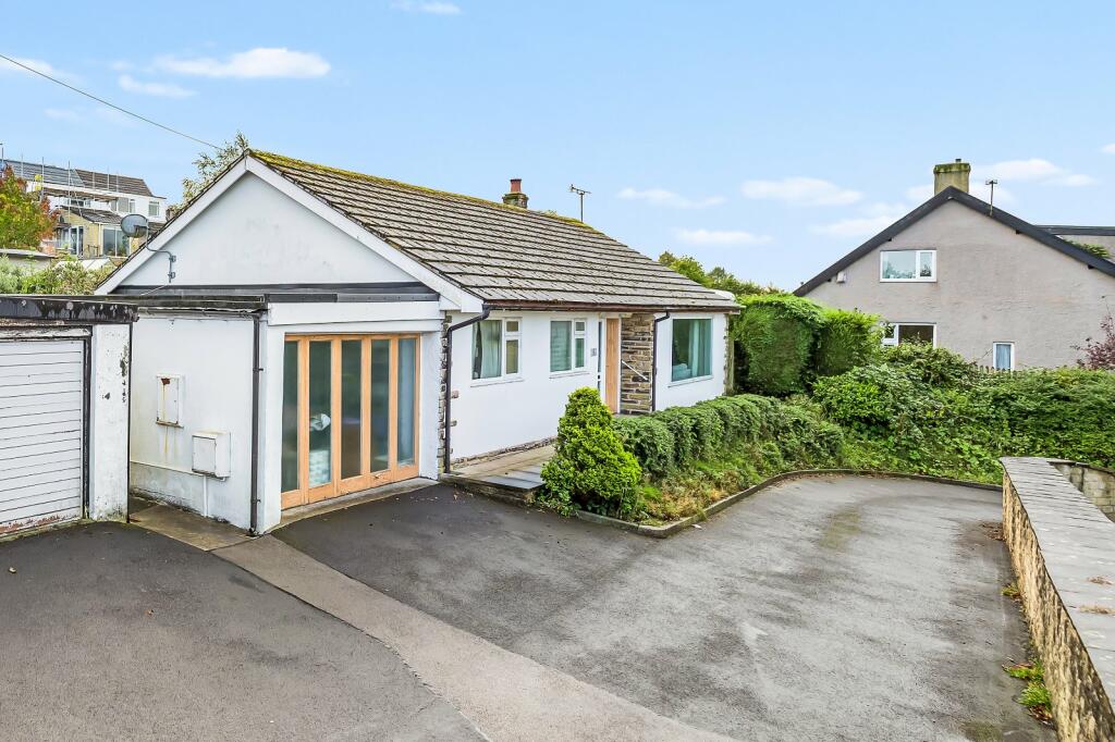 Main image of property: Colne Road, Kelbrook, Barnoldswick, Lancashire, BB18