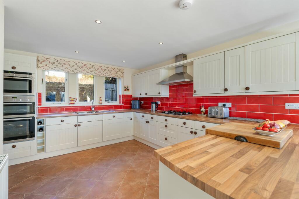 Additional property image - Queens Garth, Thornton in Craven, Skipton, North Yorkshire, BD23