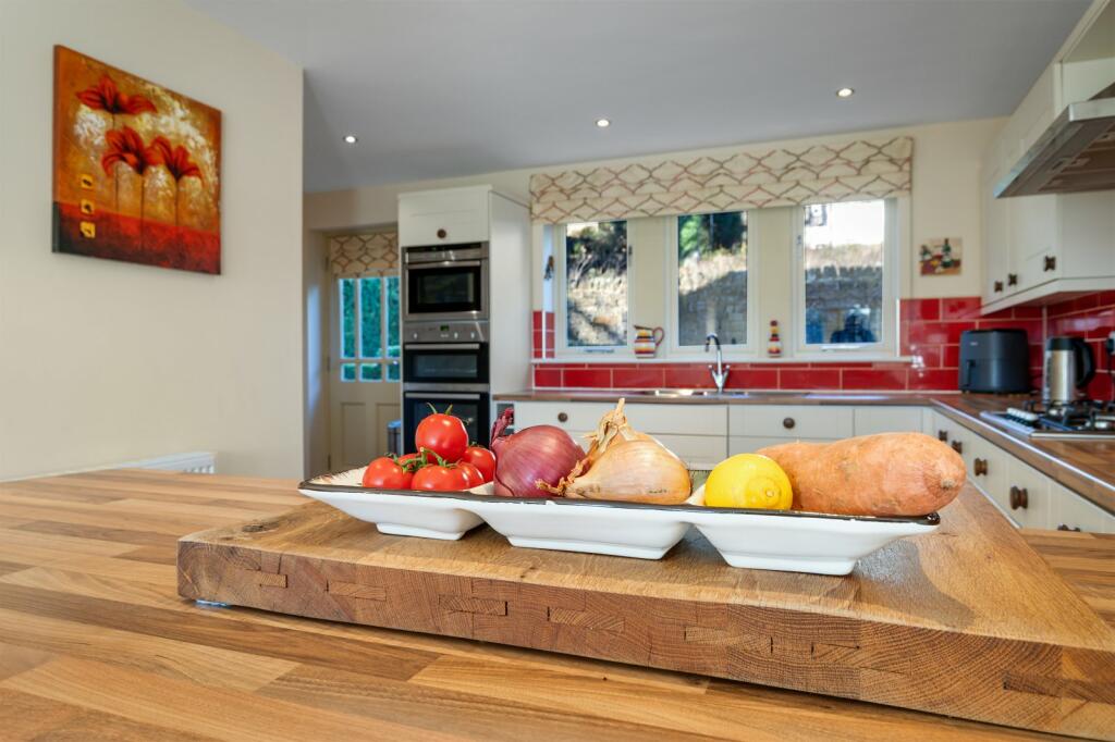 Additional property image - Queens Garth, Thornton in Craven, Skipton, North Yorkshire, BD23