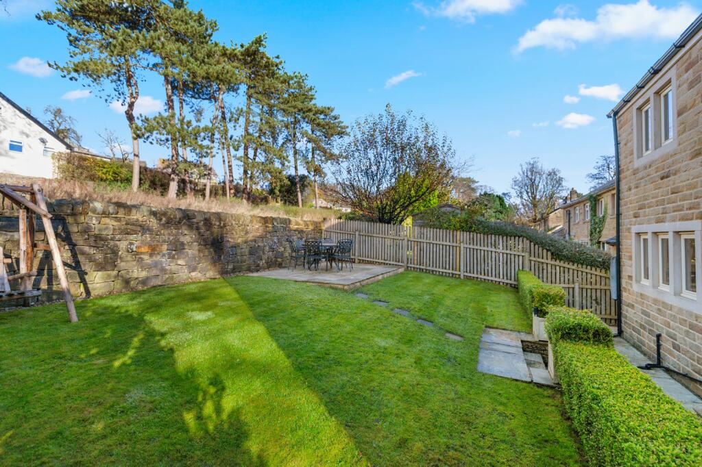 Additional property image - Queens Garth, Thornton in Craven, Skipton, North Yorkshire, BD23