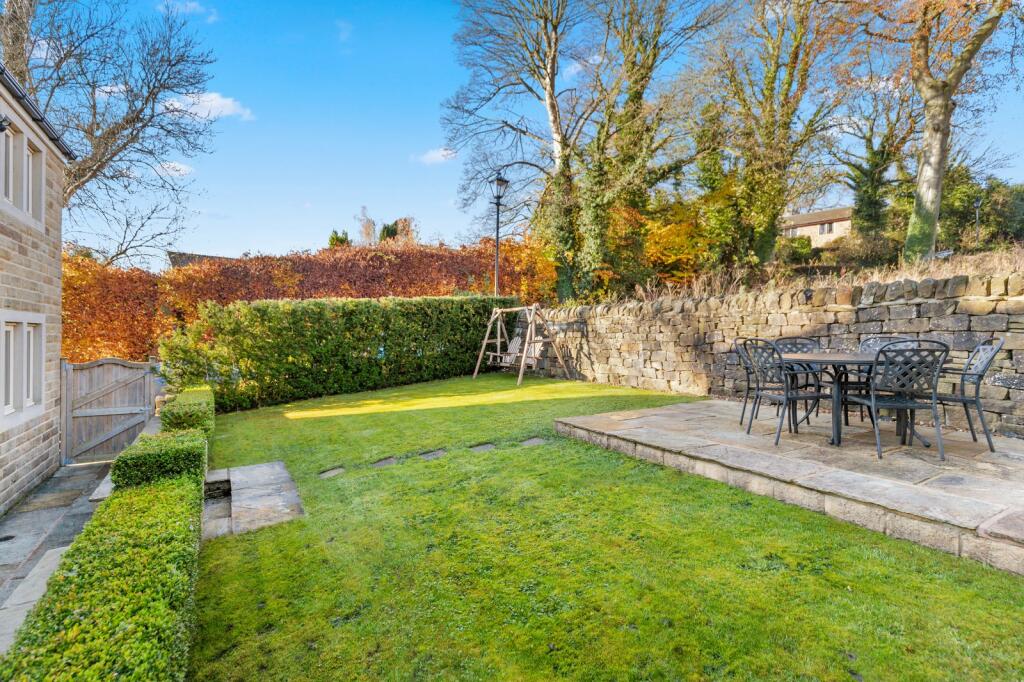Additional property image - Queens Garth, Thornton in Craven, Skipton, North Yorkshire, BD23