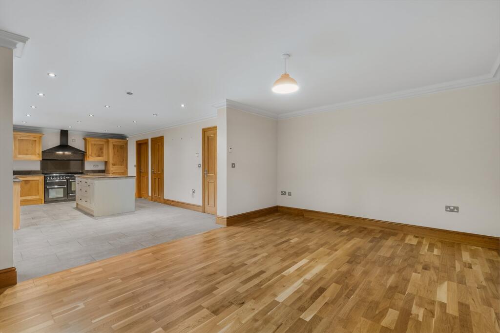 Additional property image - 5 The Paddock, Skipton, North Yorkshire, BD23