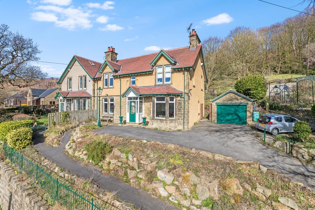 Main image of property: Main Street, Farnhill, Keighley, North Yorkshire, BD20