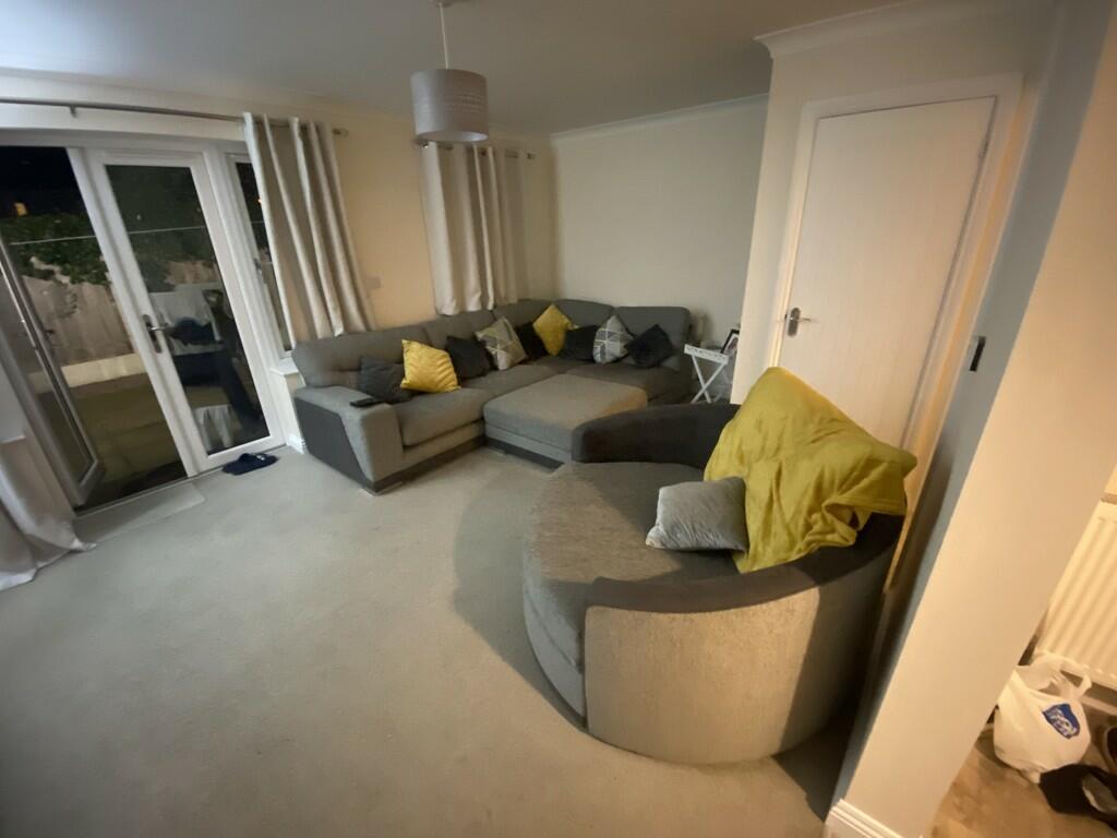 SemiDetached to rent on Coxs Yard, High Street, Metheringham