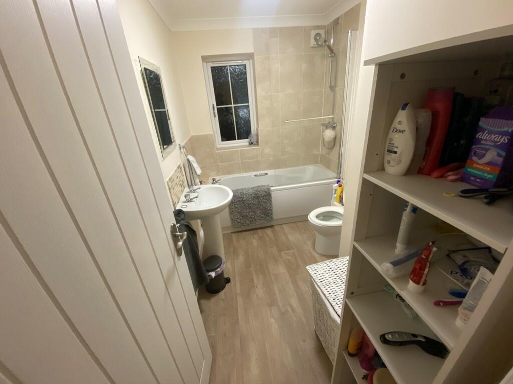 SemiDetached to rent on Coxs Yard, High Street, Metheringham