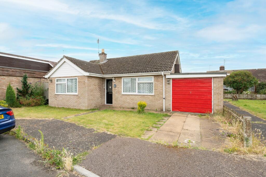 2 bedroom detached bungalow for rent in Westfields, Narborough, PE32