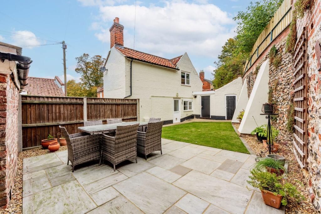 Main image of property: High Street, Coltishall