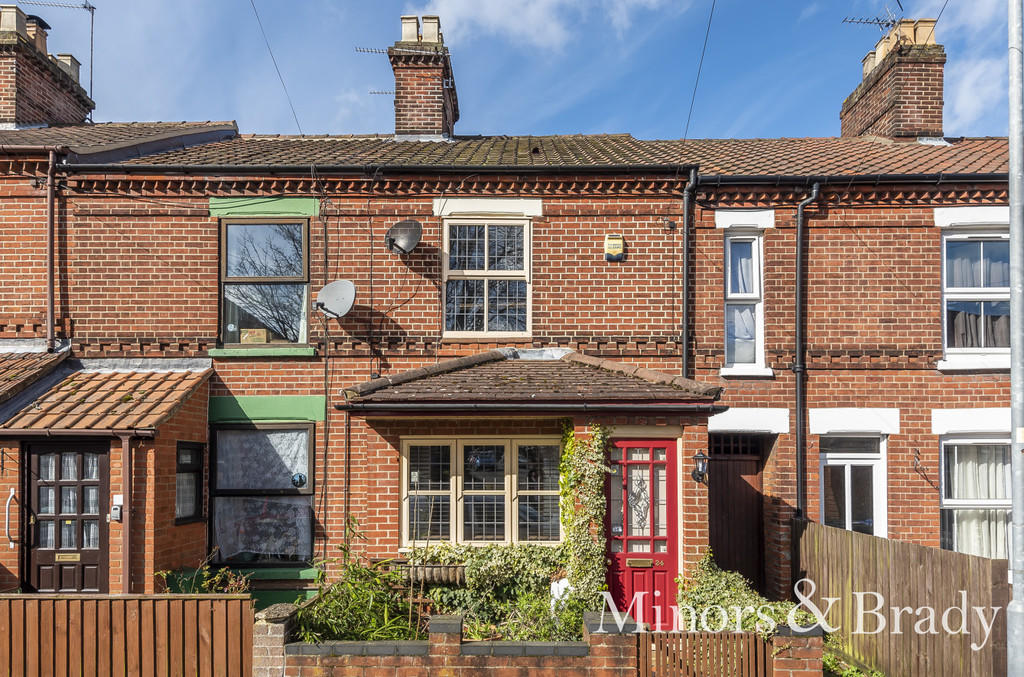 2 bedroom terraced house for sale in Vicarage Road, Norwich, NR3