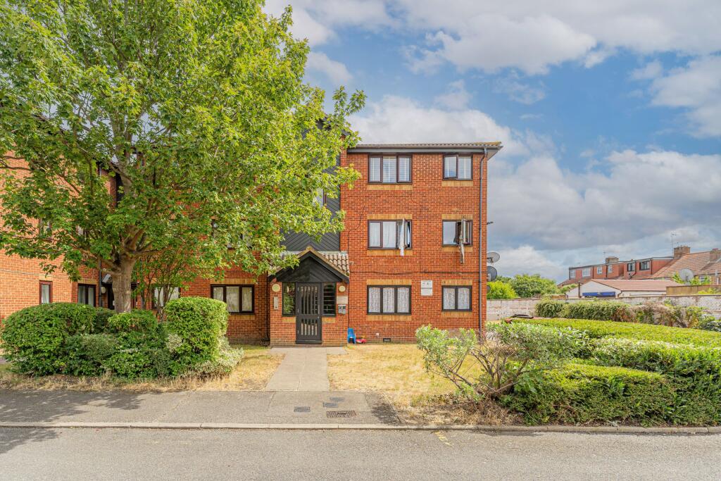 Main image of property: Flat , Hutton Court, London