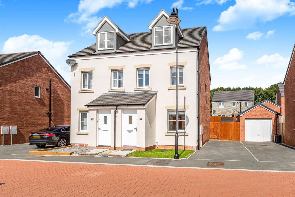 Main image of property: Clos Y Coed Casten, Parc Derwen, Coity
