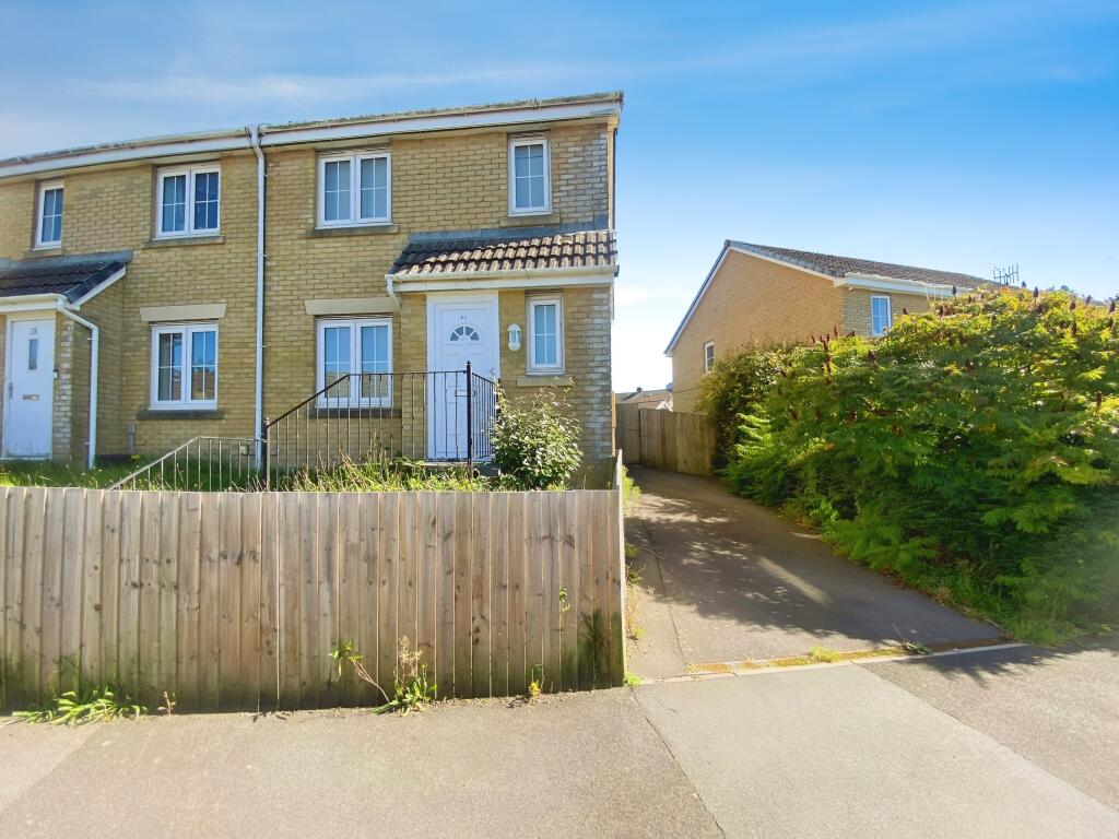 Main image of property: Clos Tyn Y Coed, Sarn, BRIDGEND