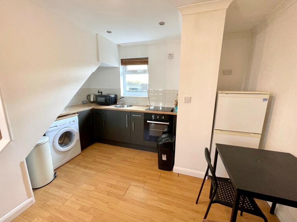 1 bedroom house for rent in Rutland Street, CARDIFF, CF11