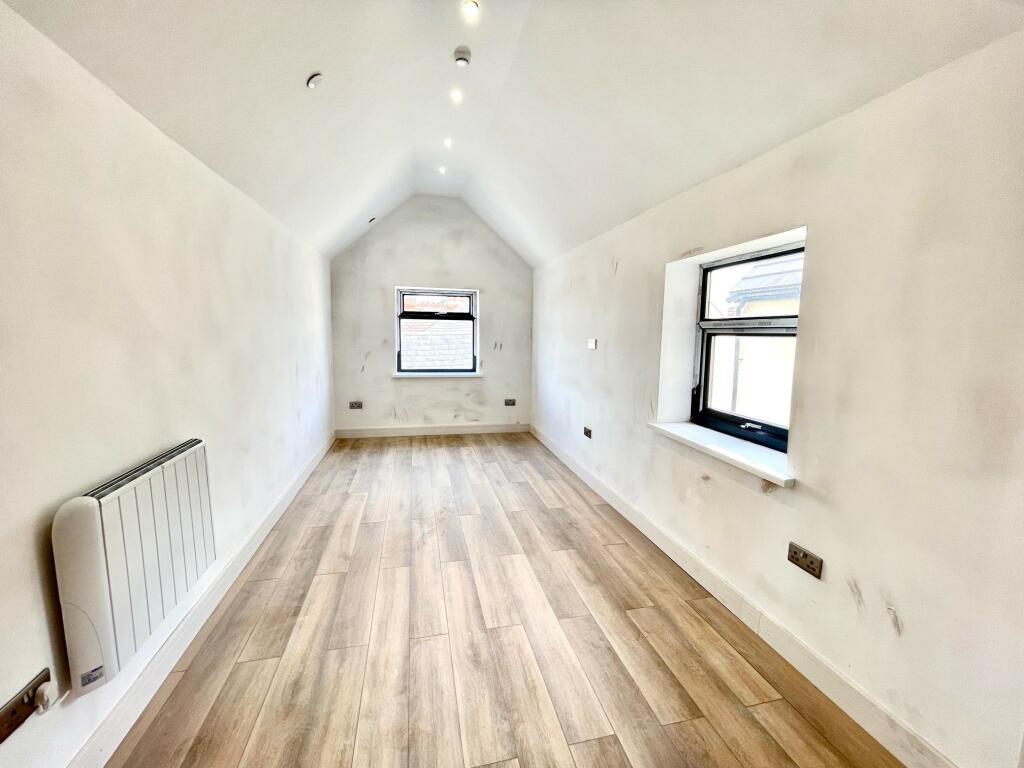 2 bedroom flat share for rent in Cowbridge Road East, CARDIFF, CF5