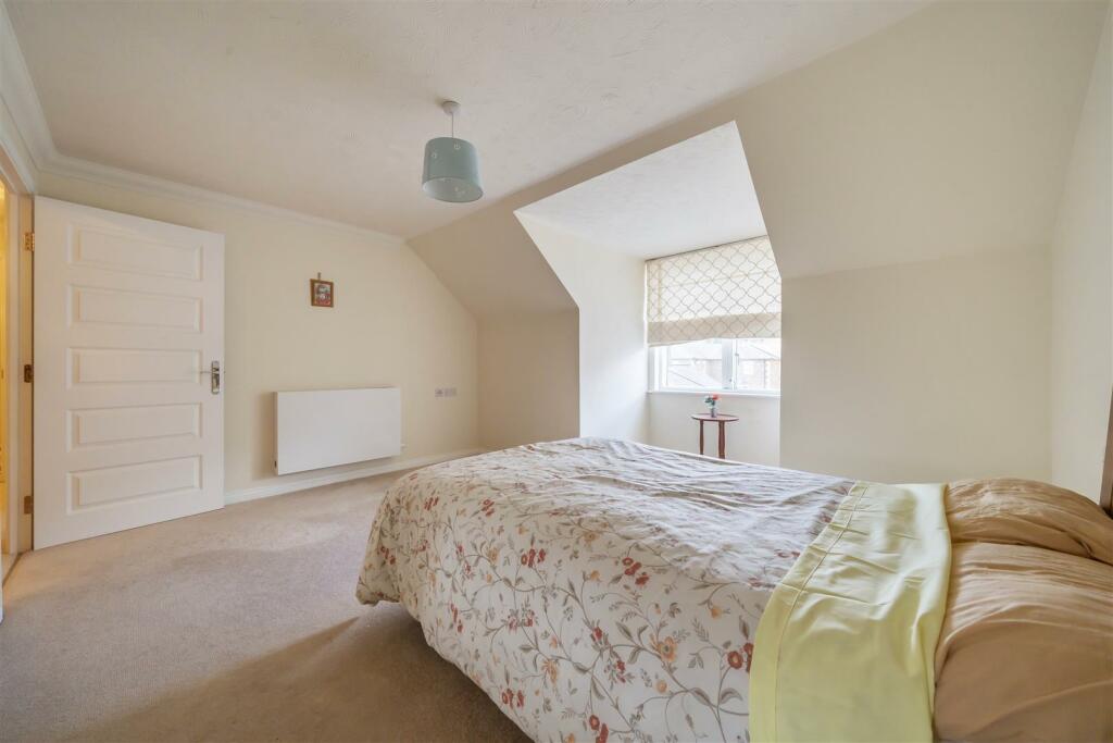 2 bedroom retirement property for sale in Nicholls Lodge,