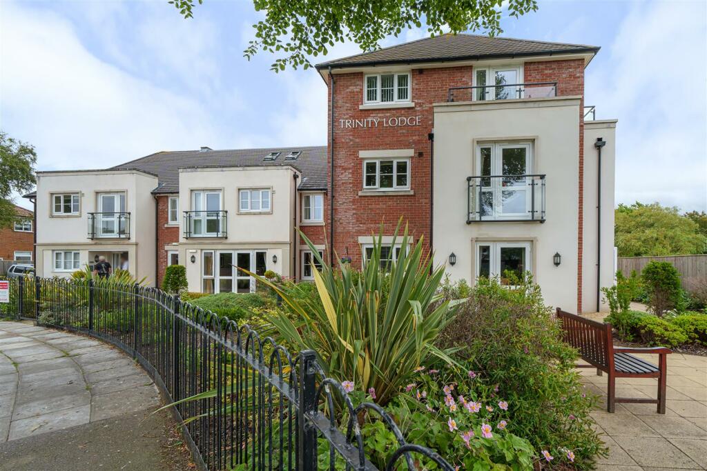 1 bedroom retirement property for sale in Trinity Lodge, Formby, L37