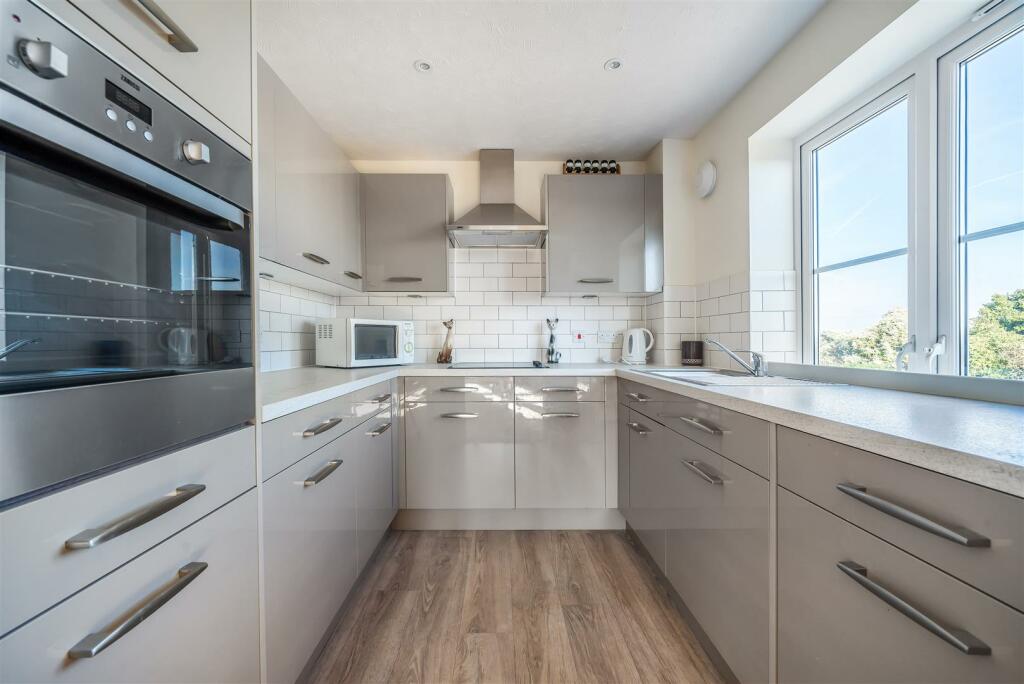Additional property image - Keyes Lodge, Dartford