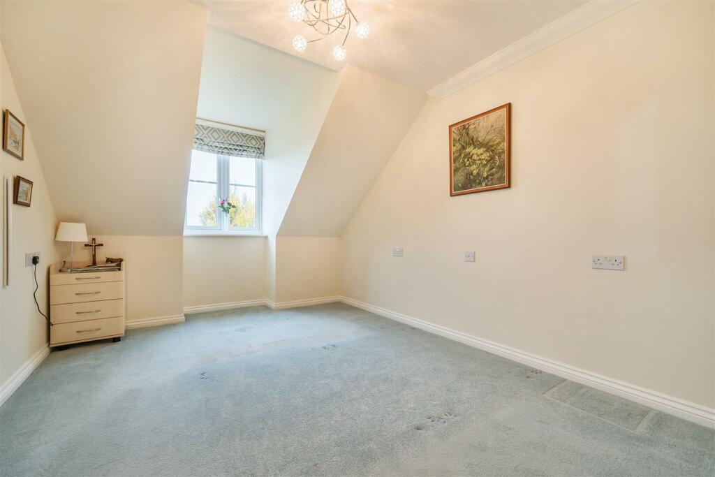 Additional property image - Grace Lodge, Thornbury, Bristol