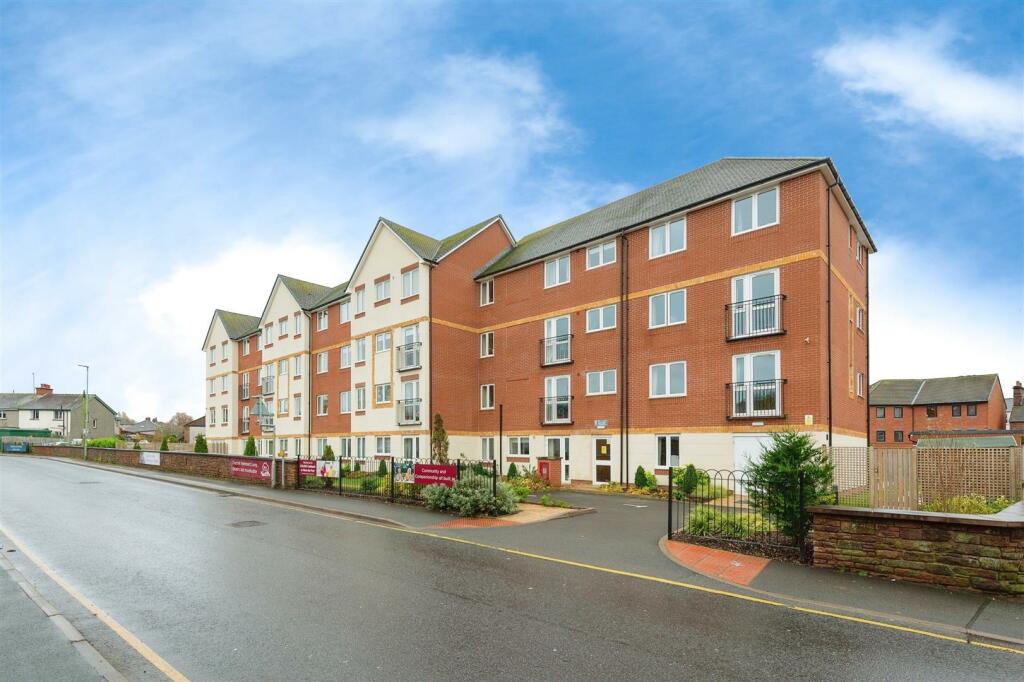 2 bedroom retirement property for sale in Dutton Lodge, Penrith, CA11