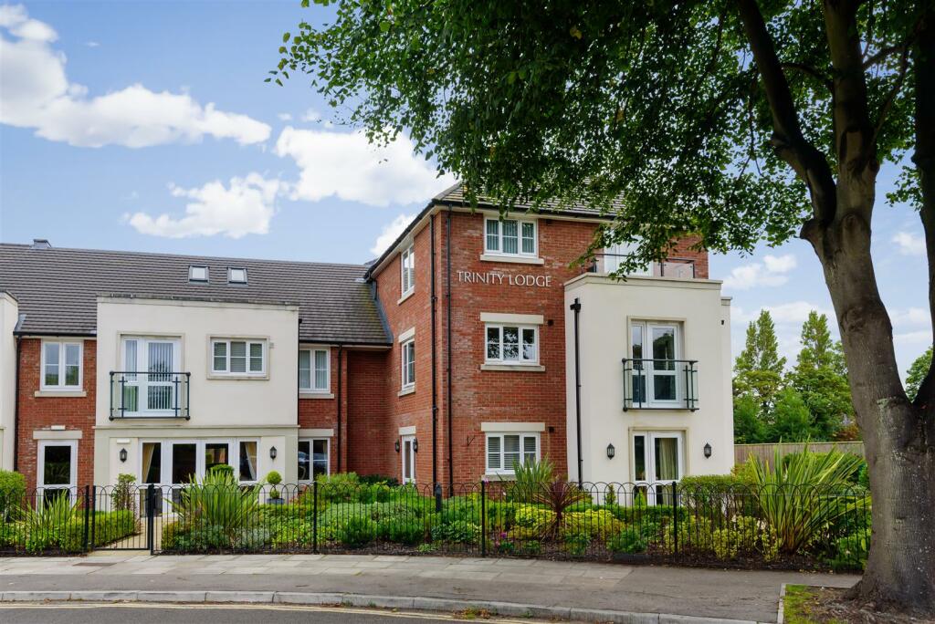 1 bedroom retirement property for sale in Trinity Lodge, Formby, L37