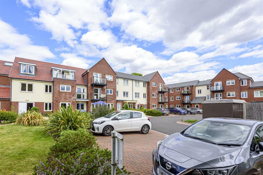 1 bedroom retirement property for sale in Chiltern Lodge, Princes