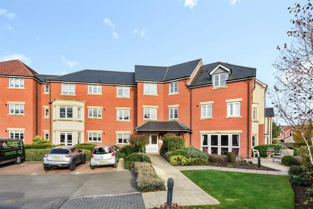 2 bedroom retirement property for sale in Bennett Lodge, Wimborne, BH21