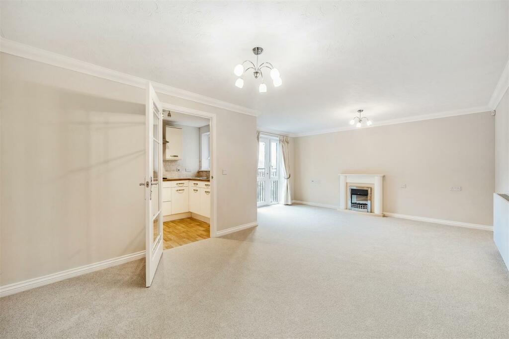 Additional property image - Greenacres Lodge, Warlingham
