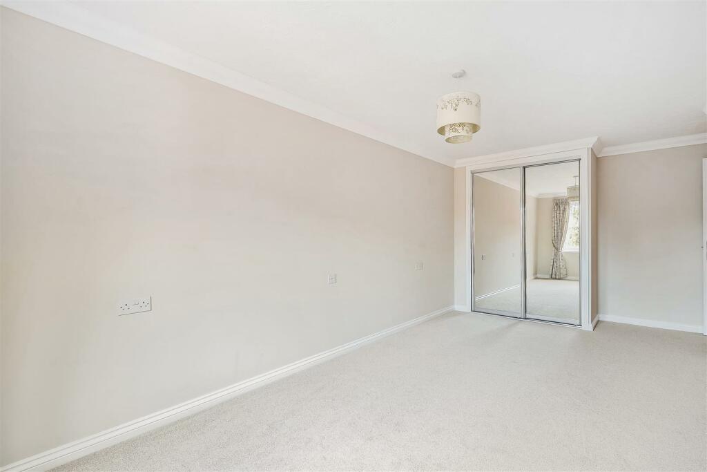 Additional property image - Greenacres Lodge, Warlingham