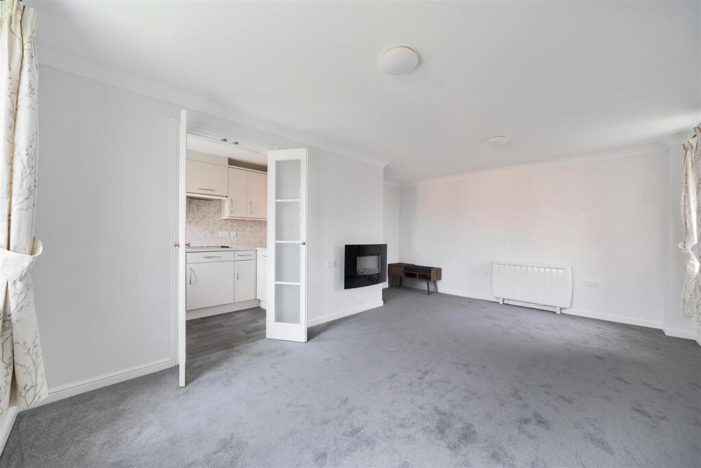Additional property image - Harewood Court, Warlingham