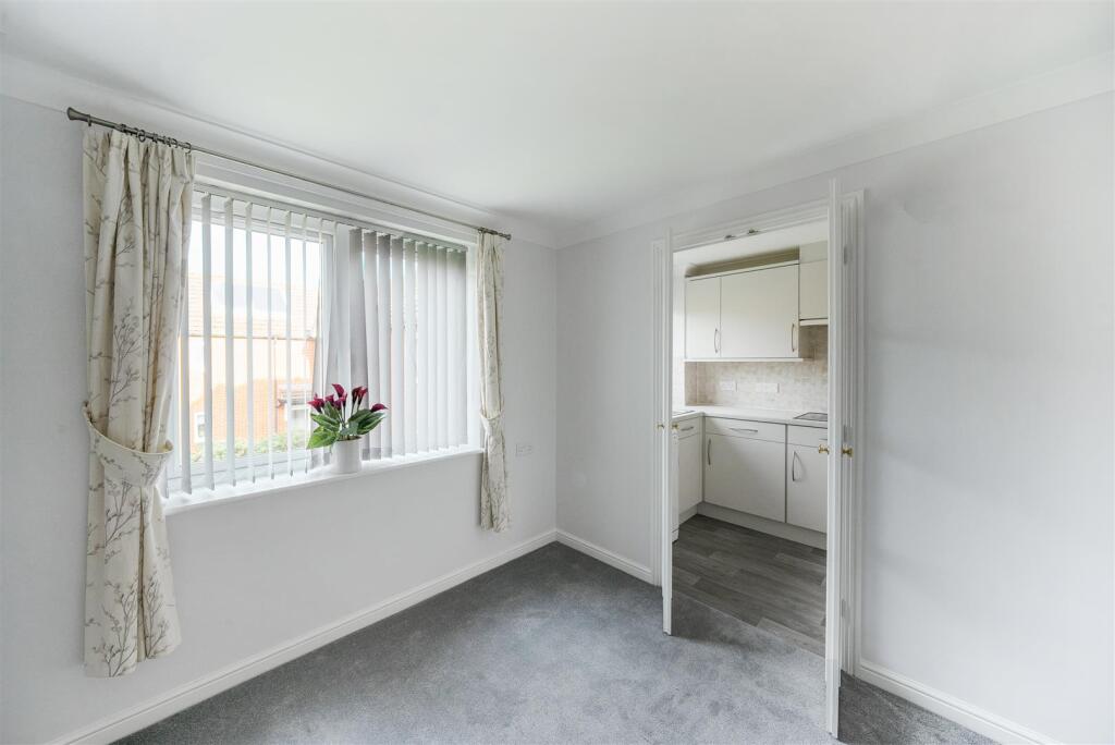 Additional property image - Harewood Court, Warlingham