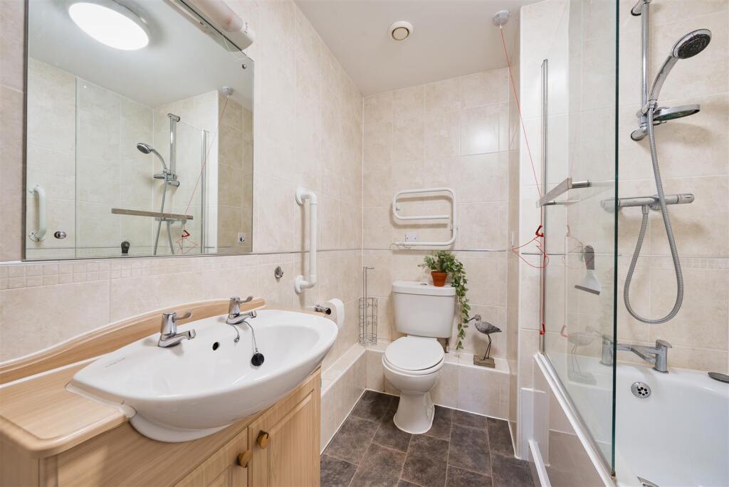 Additional property image - Harewood Court, Warlingham