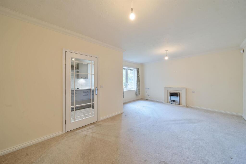 Additional property image - Alexandra Lodge, Thornbury
