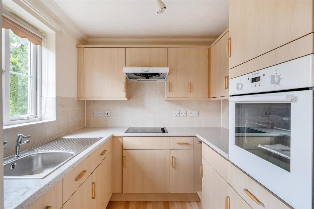 Additional image 6 of Cavendish Lodge, Glastonbury