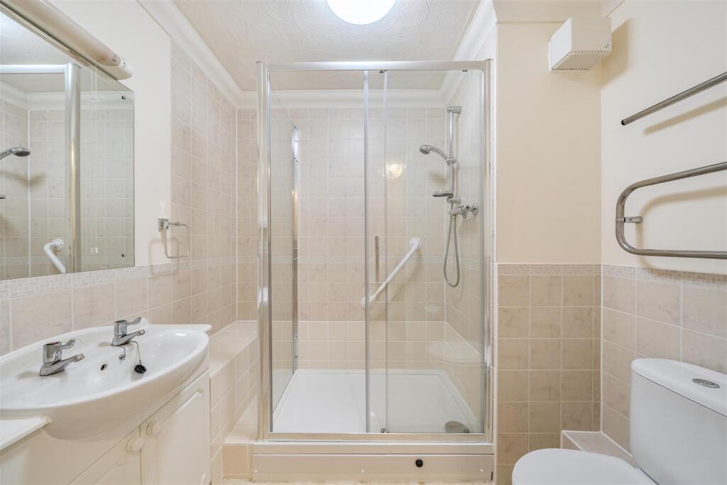 Additional image 8 of Cavendish Lodge, Glastonbury