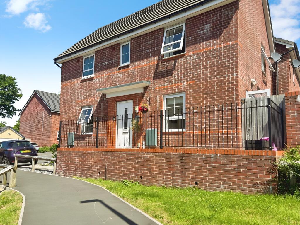 Main image of property: Ffordd Moriah, Loughor, SWANSEA
