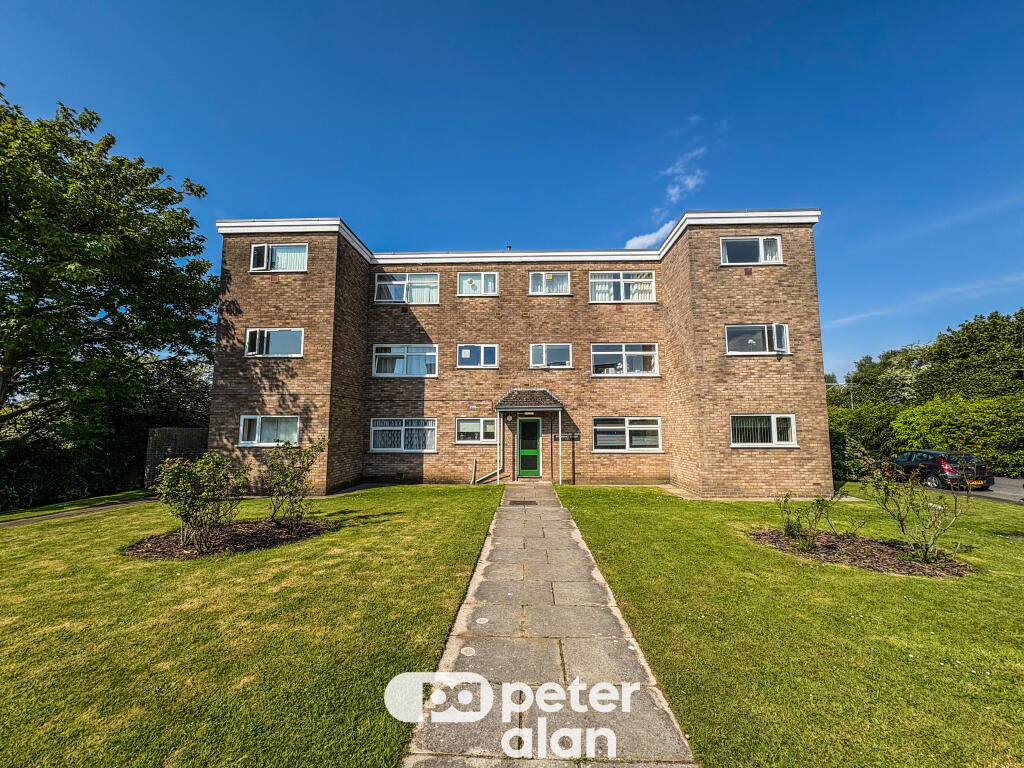 Main image of property: Curlew Close, Whitchurch, Cardiff