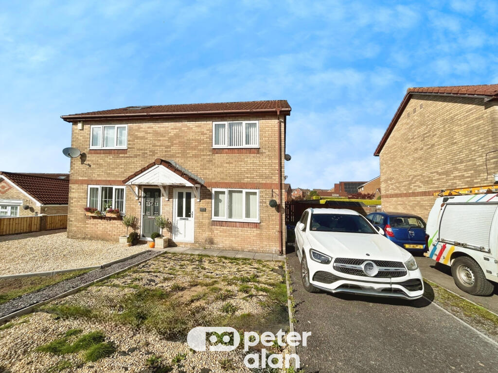Main image of property: The Oaks, Quakers Yard, TREHARRIS