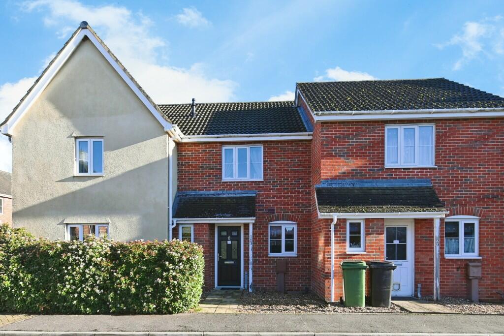 2 bedroom terraced house for sale in Bullfinch Drive, Harleston