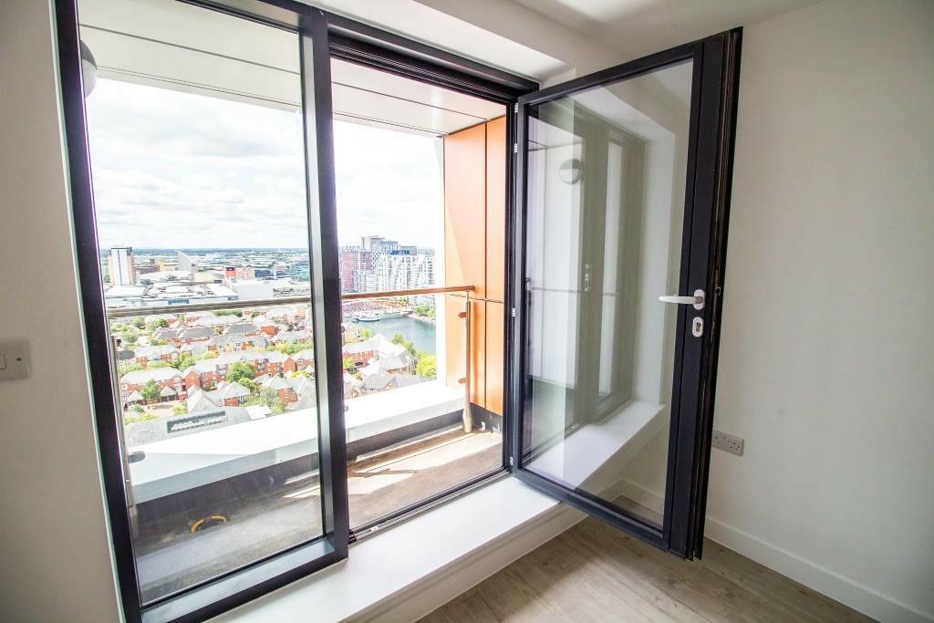 1 bedroom apartment for sale in Furness Quay, Salford, Greater