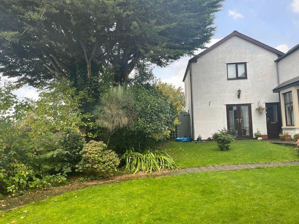 The Grove, Rumney, CARDIFF Rentaros