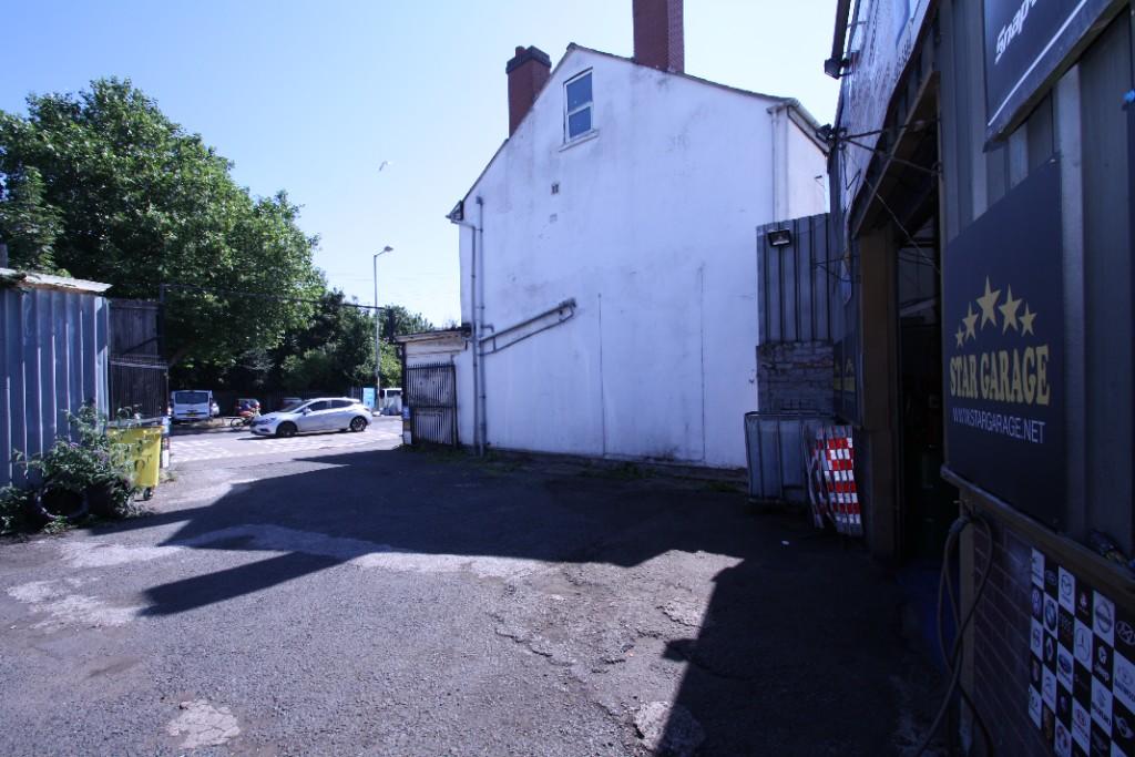 Light industrial facility for sale in Darlaston Road, Wednesbury, West