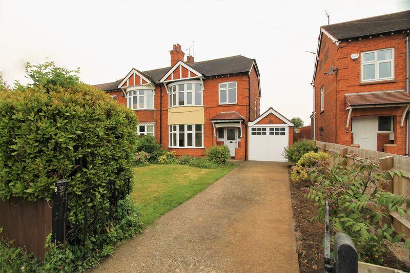Main image of property: Spacious 3 Bedroom Family Home, Millway, Northampton