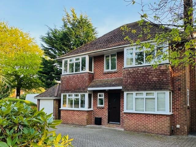 3 bedroom detached house for rent in Grove Road, Bournemouth, BH1