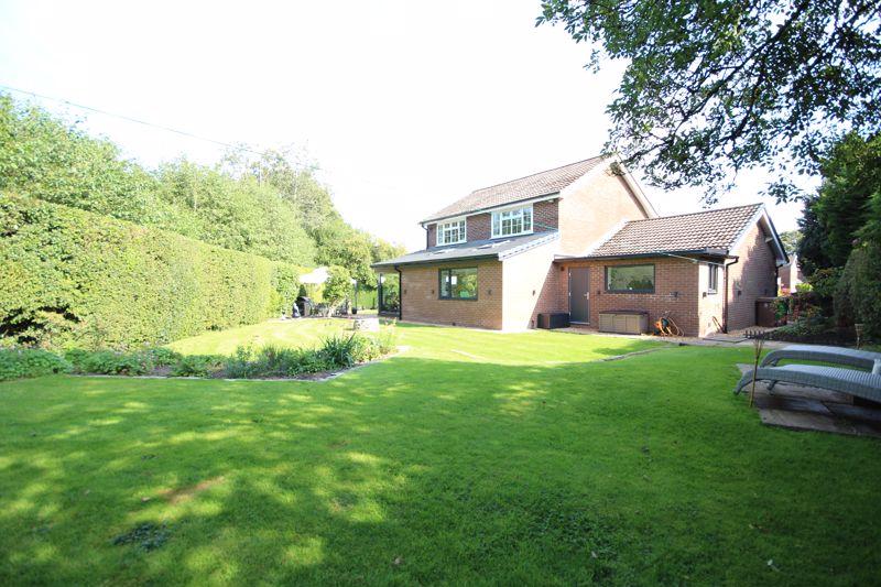 4 bedroom detached house for sale in OULDER HILL DRIVE, Bamford