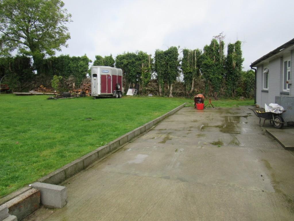 3 bedroom detached bungalow for sale in Tallow, Waterford, Ireland