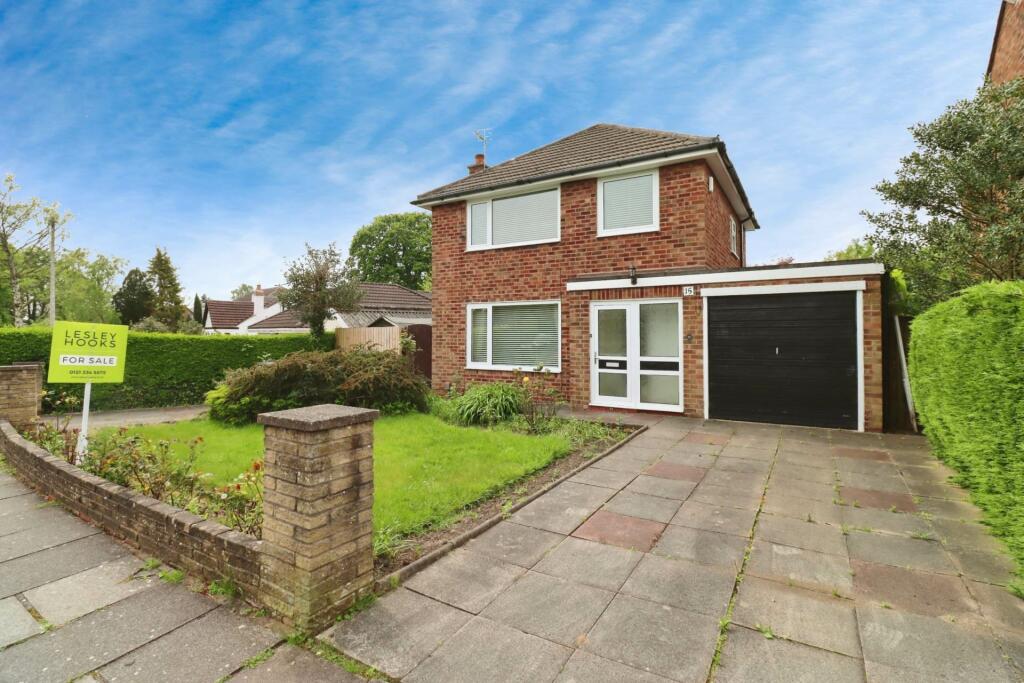 3 bedroom detached house for sale in Marfords Avenue, Bromborough, CH63