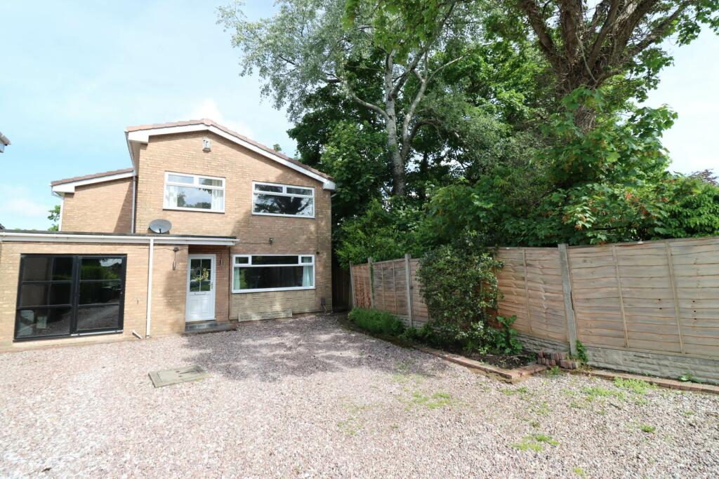 4 bedroom detached house for sale in Eastham Rake, Eastham, CH62