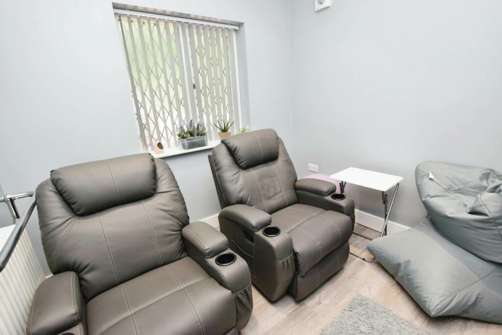 Additional property image - Dibbinsdale Road, Bromborough